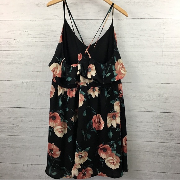 Xhilaration floral criss cross dress NWT - Picture 6 of 7